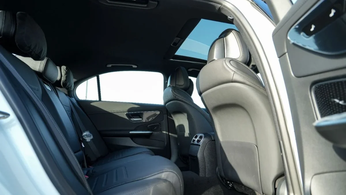 Mercedes-Benz C 200 LONG 2025 - تصویر 15