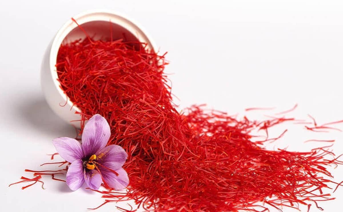 راهنمای جامع صادرات زعفران به کشورهای همسایه