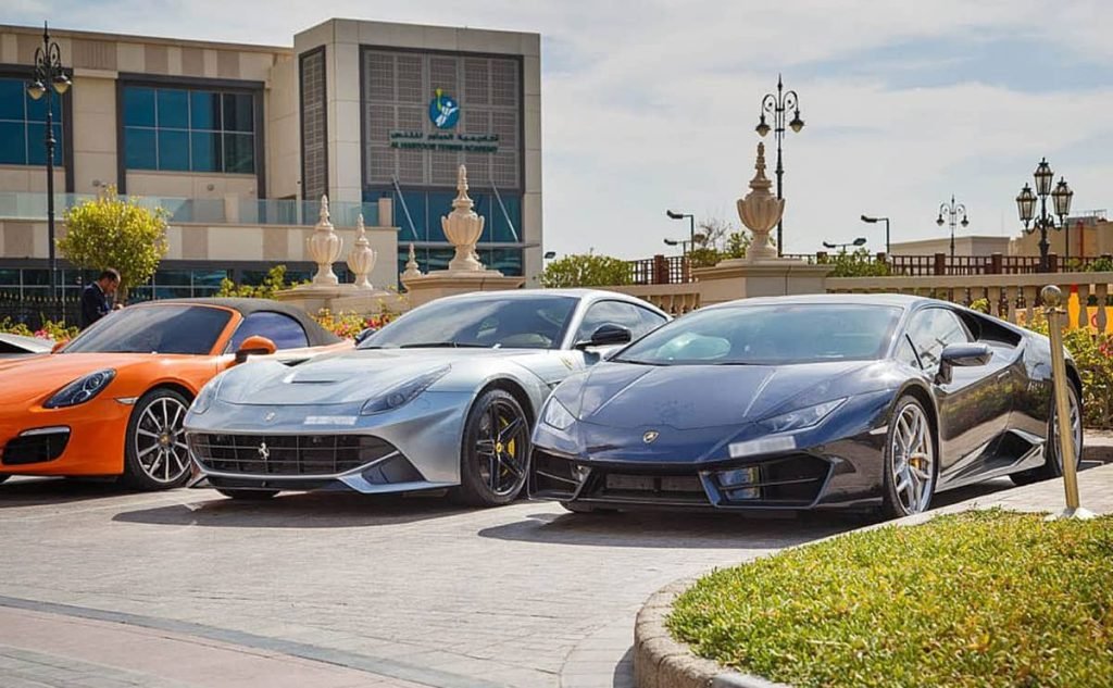 معرفی ۵ سایت خرید و فروش خودرو در دبی