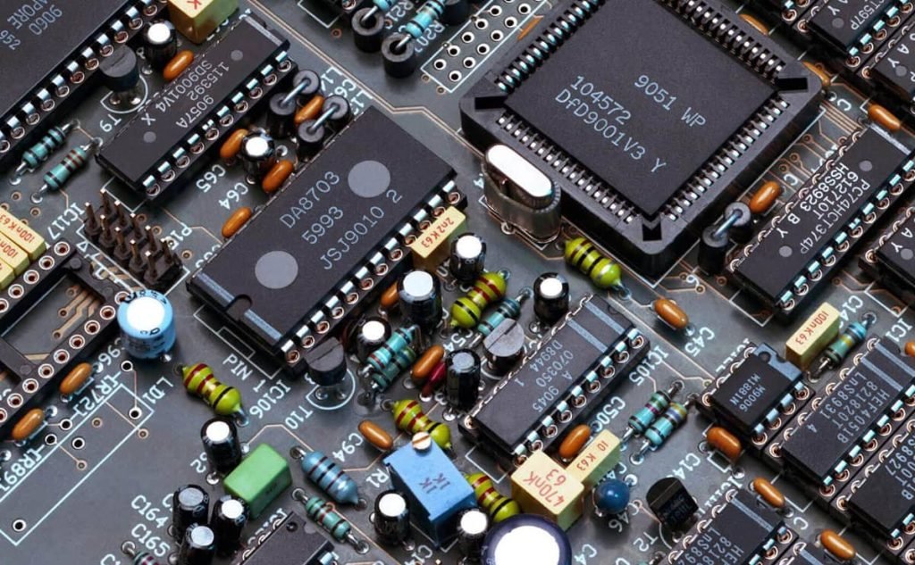 آشنایی با قطعات الکترونیکی پرکاربرد