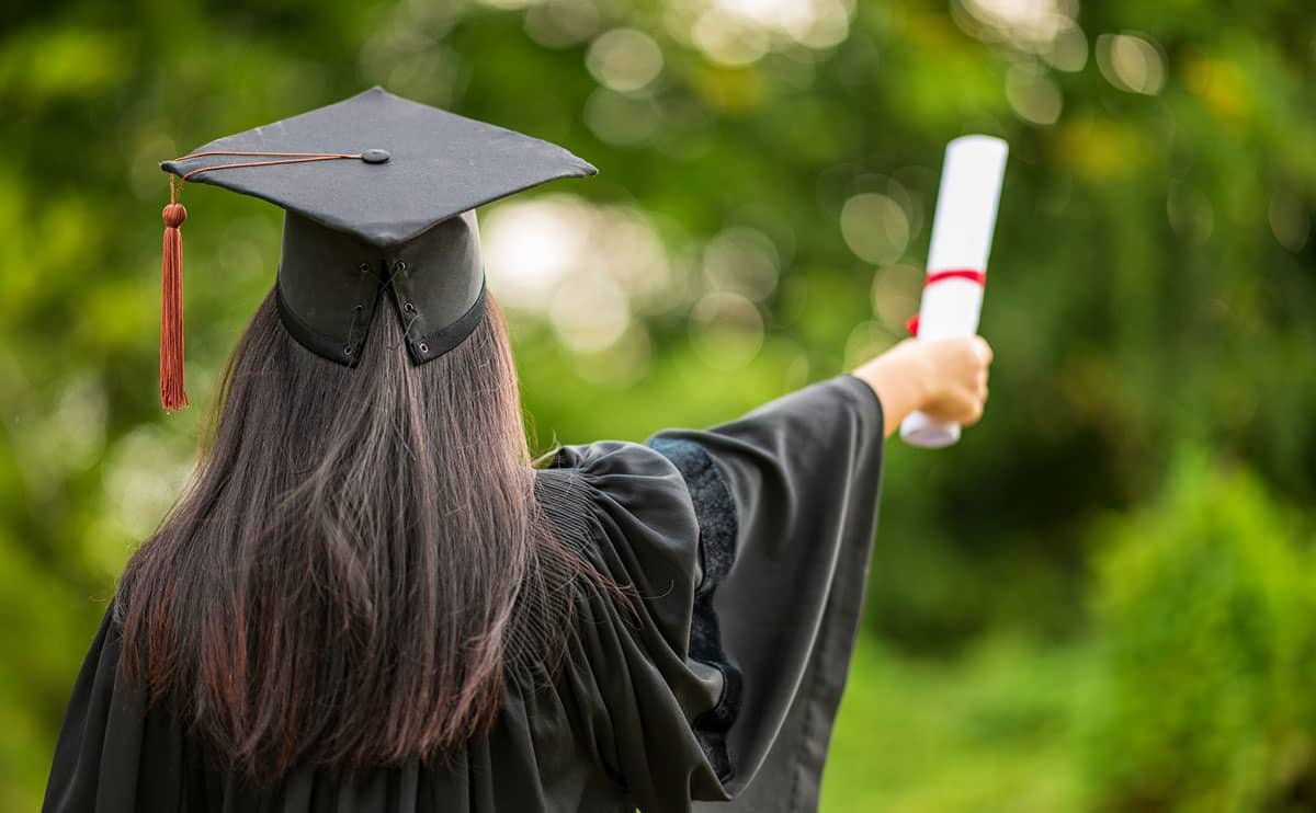 راهنما جامع تحصیل در دبی ۲۰۲۳ (مدارک، هزینه ها و…)