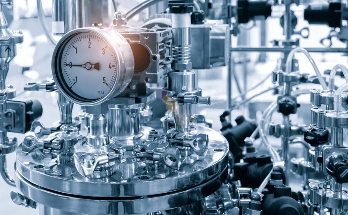 واردات و ترخیص ابزار دقیق