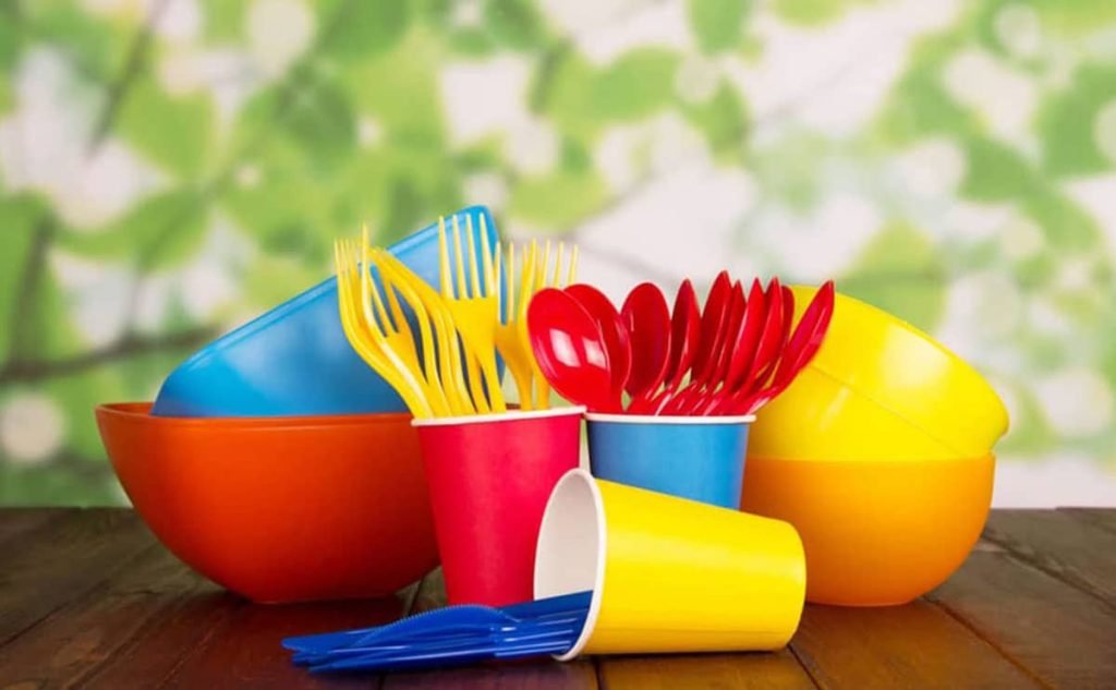 واردات لوازم پلاستیکی