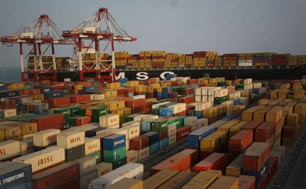 cگمرک چیست؟ | وظایف، اختیارات و تاریخچه گمرک ایران