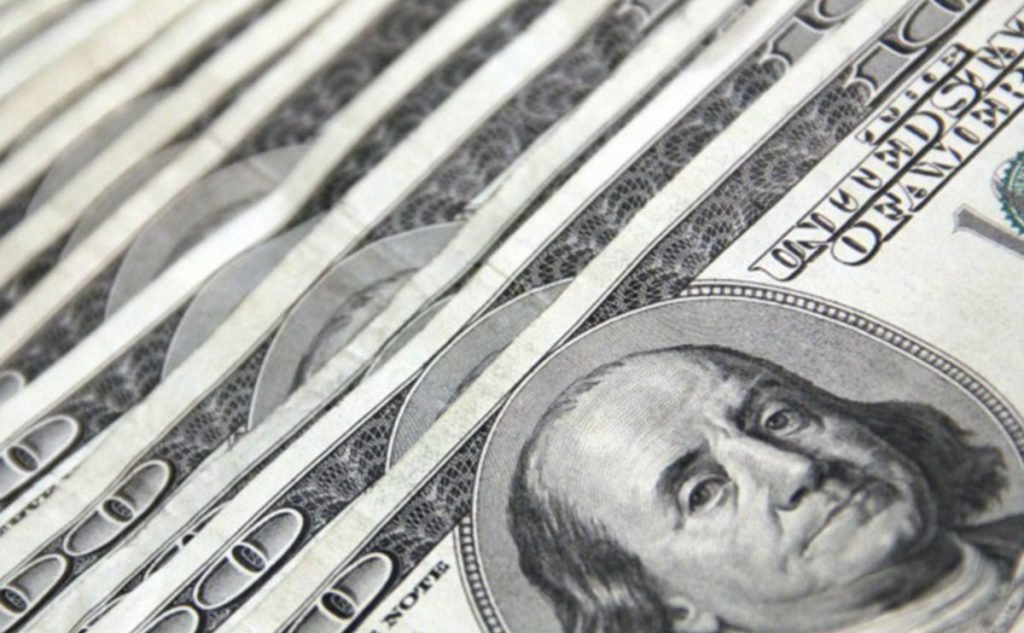 کسب درآمد دلاری