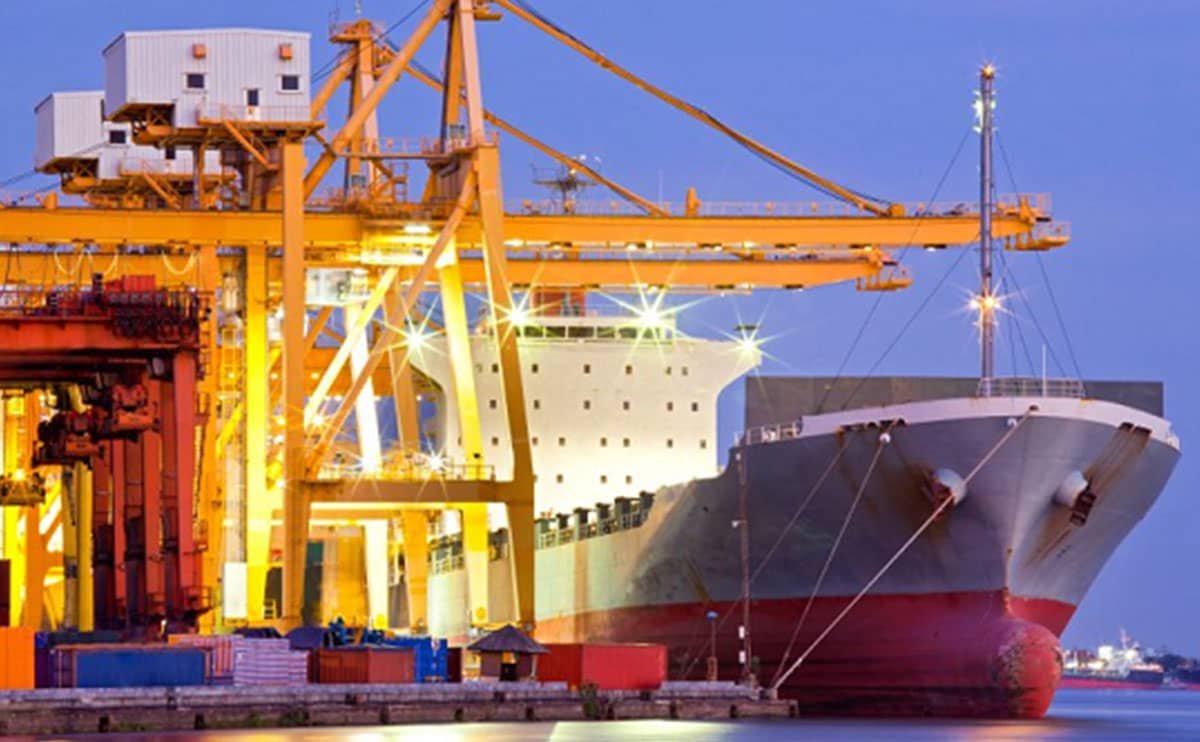 نقش ایرانیان در توسعه تجارت امارات متحده عربی