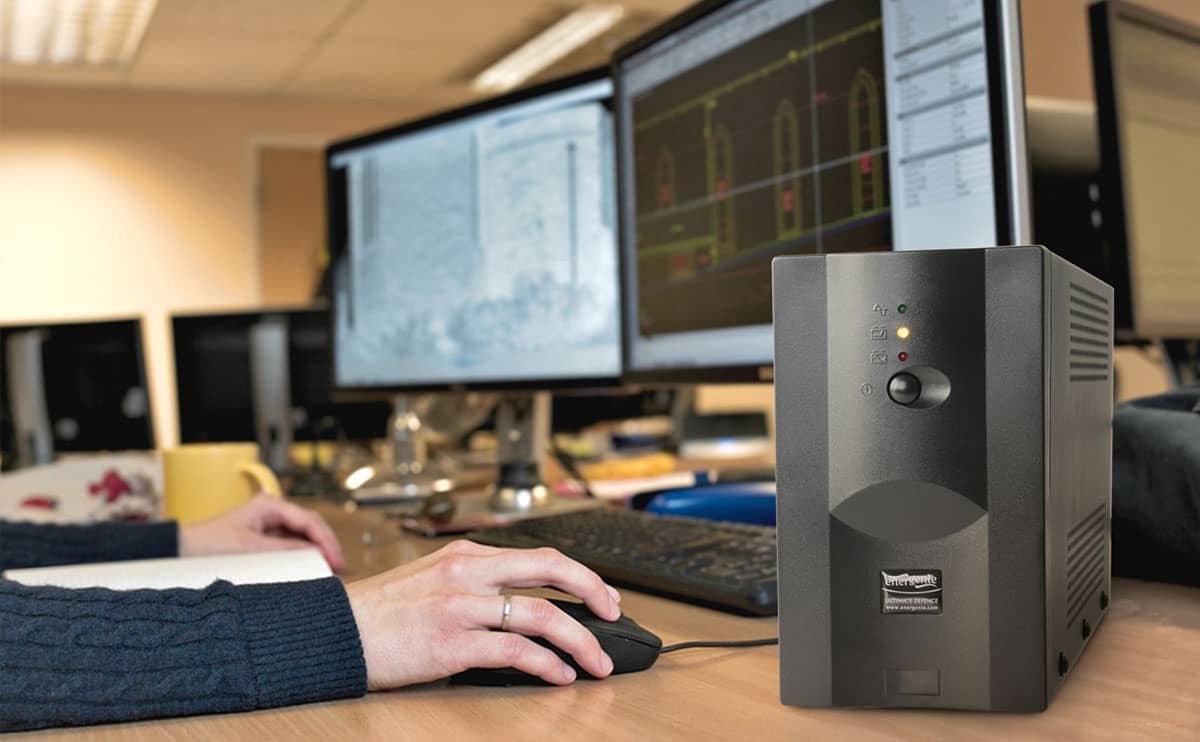 راهنمای جامع واردات UPS/ هزینه‌ها و نحوه ترخیص آن