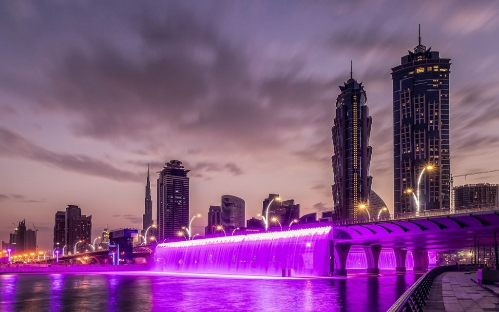Automated-fountain-Dubai-Canal-1024x640