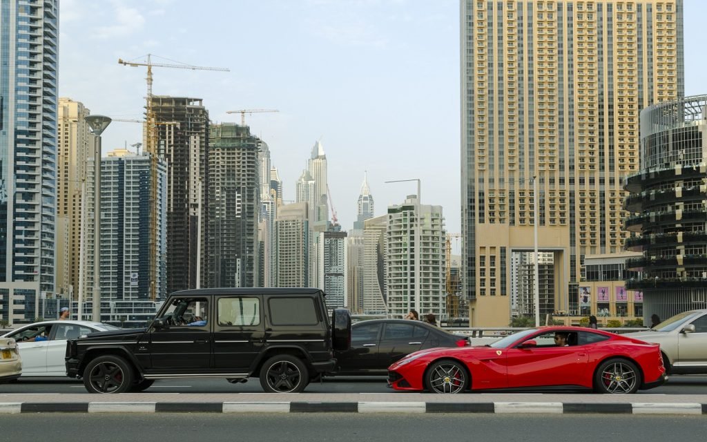 cars-on-Dubai-road
