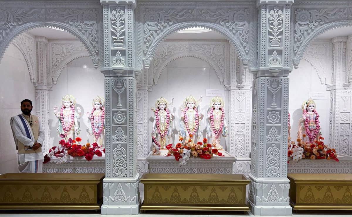 با معبد هندوها در دبی آشنا شوید (Hindu temple)