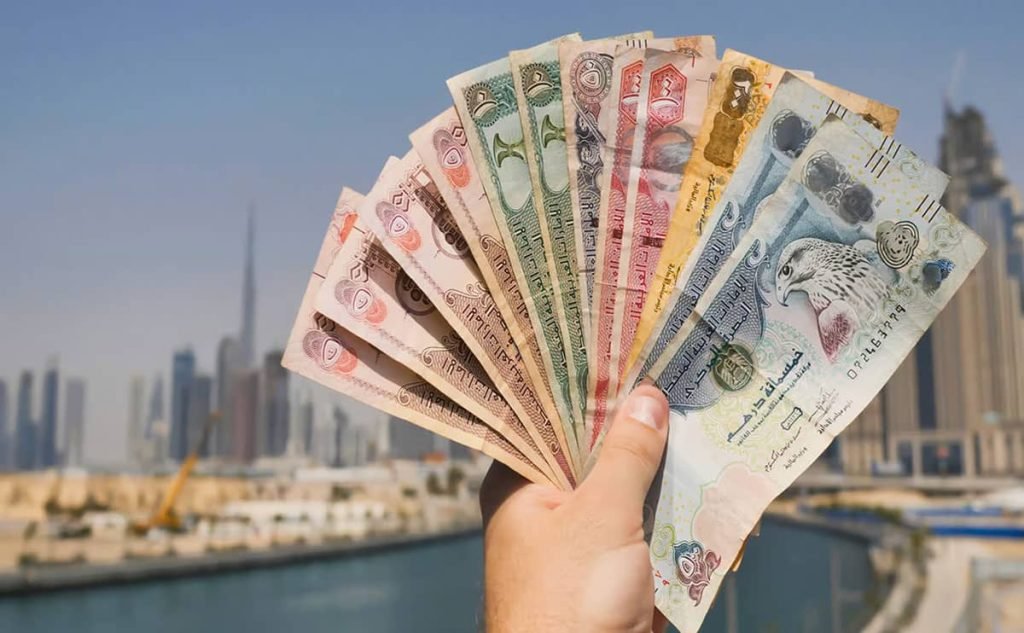 در سفر به دبی چه پولی ببریم؟